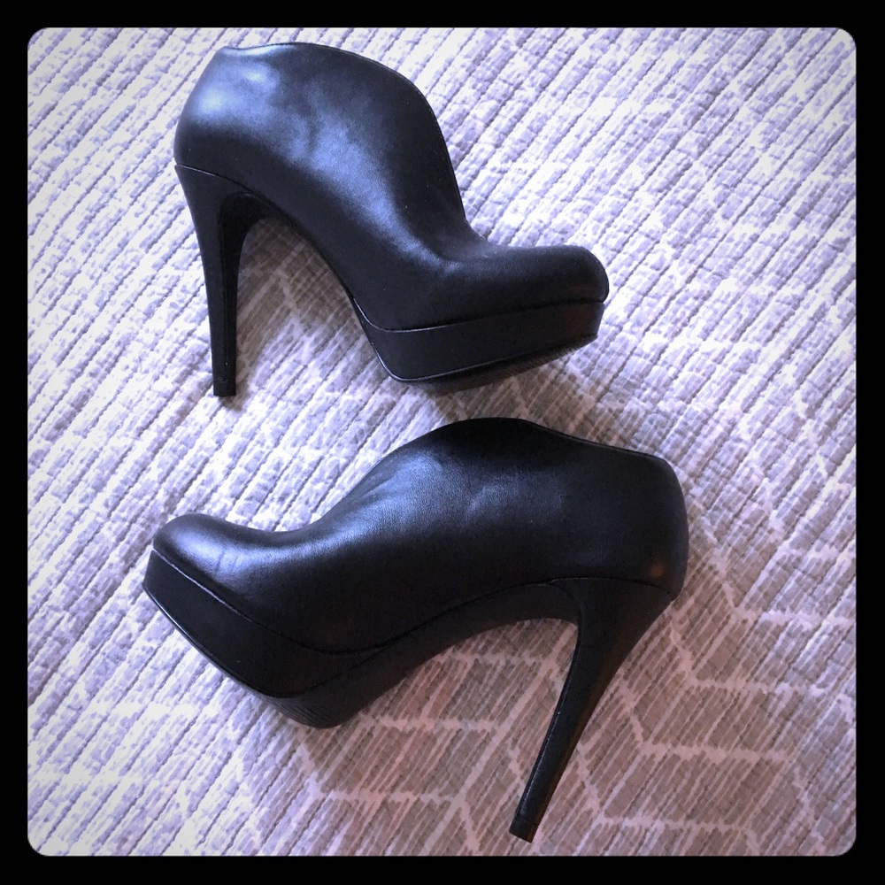 Audrey Brooke Ankle Boot Heels